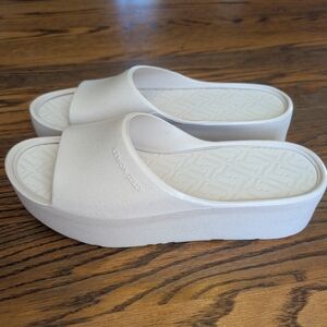 Lemon Jelly Sunny Warm Grey Vegan Waterproof Platform Slides Sz 41 (11)